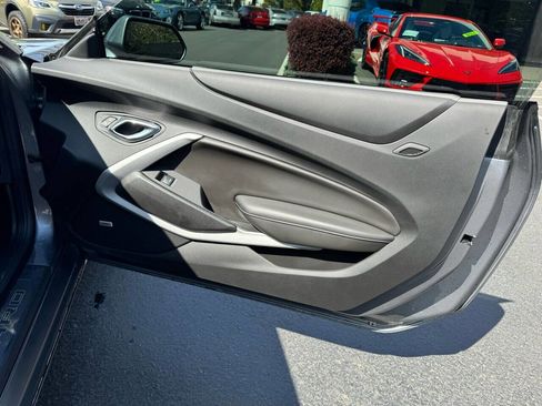 Used 2021 Chevrolet Camaro LT w/ RS Package image 11