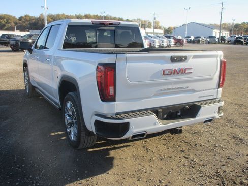 New 2026 GMC Sierra 1500 Denali image 9