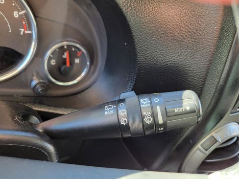 Used 2014 Jeep Wrangler Sport image 10