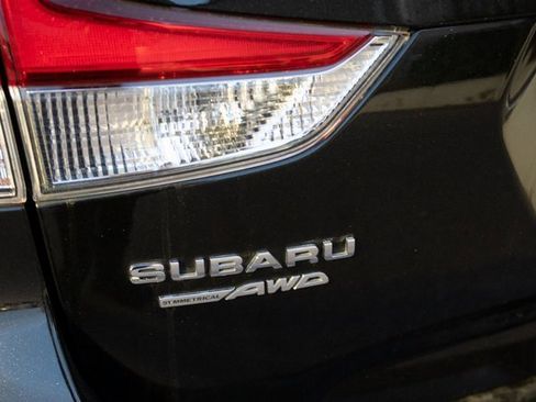 Used 2023 Subaru Forester Premium image 15