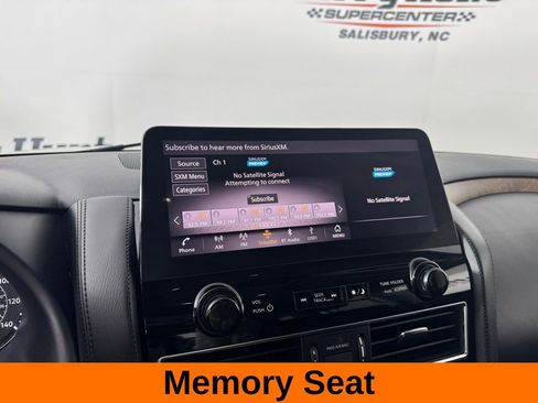 Used 2024 Nissan Armada SL w/ Captain's Chairs Package image 18