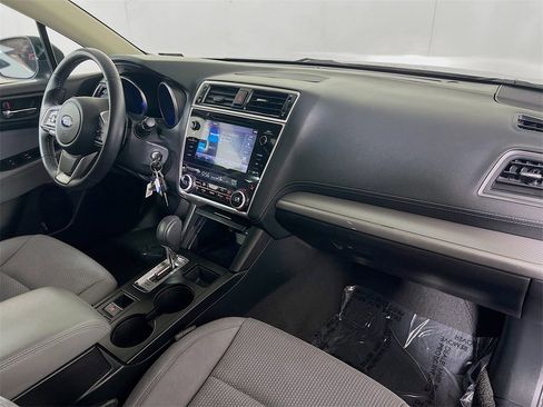 Used 2019 Subaru Outback 2.5i Premium image 27