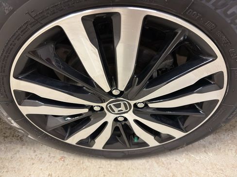 Used 2018 Honda Fit EX image 35