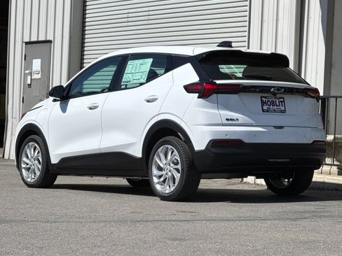 New 2027 Chevrolet Bolt LT w/ Comfort Package FWD image 5