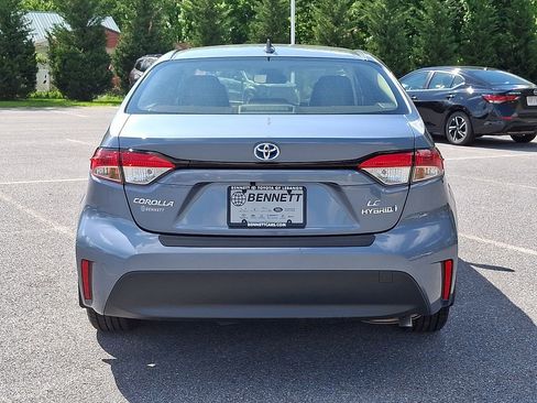Certified 2024 Toyota Corolla LE AWD/4WD image 5
