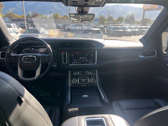 Used 2021 GMC Yukon XL Denali w/ Denali Ultimate Package AWD/4WD image 23