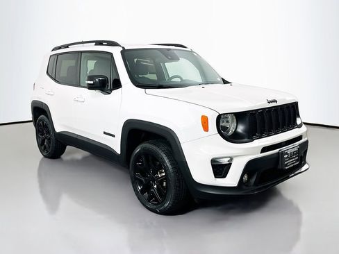 Used 2022 Jeep Renegade Altitude image 1