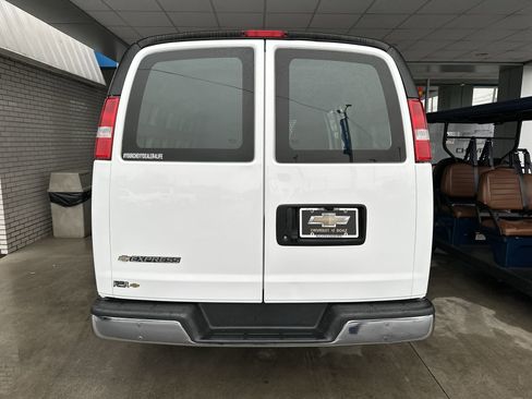 Used 2024 Chevrolet Express 2500 w/ Driver Convenience Package RWD image 27