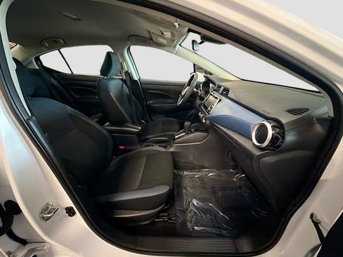 Used 2025 Nissan Versa SV w/ Trunk Package FWD image 28