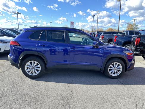 Used 2022 Toyota Corolla Cross LE image 6