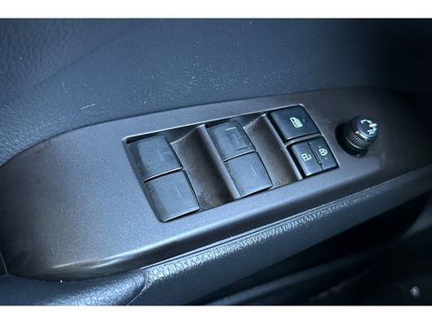 Used 2021 Toyota Camry SE FWD image 12