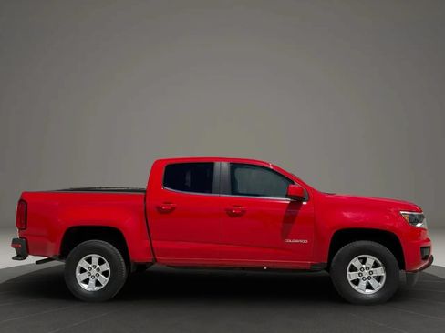 Used 2018 Chevrolet Colorado W/T w/ WT Convenience Package RWD image 7