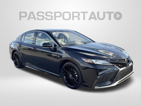 Used 2024 Toyota Camry XSE image 11