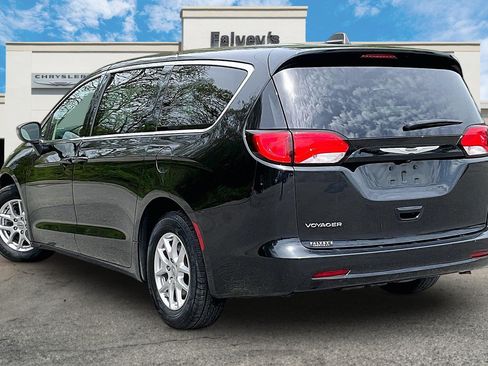 Certified 2023 Chrysler Voyager LX FWD image 12