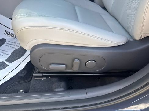 Used 2024 Hyundai Kona Limited AWD/4WD image 14
