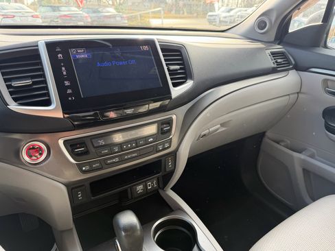 Used 2017 Honda Ridgeline RTL-T image 13