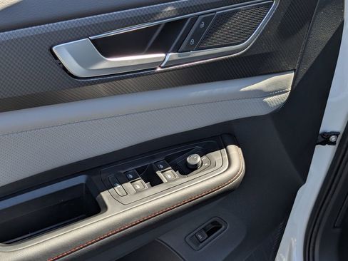 New 2026 Volkswagen Atlas Peak Edition AWD/4WD image 11