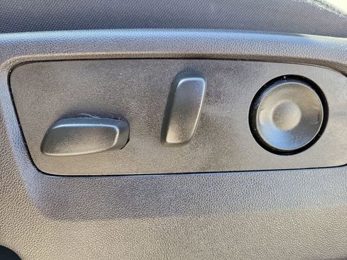 Used 2024 Chevrolet Silverado 1500 LT AWD/4WD image 19
