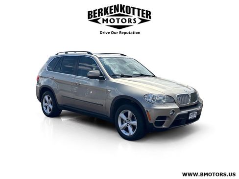 Used 2012 BMW X5 xDrive50i AWD/4WD image 1