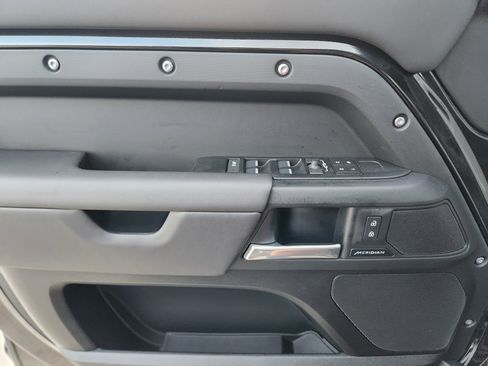 Certified 2025 Land Rover Defender 130 S image 22