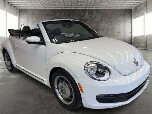 Used 2016 Volkswagen Beetle 1.8T S image 1