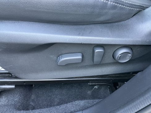 Used 2023 Subaru Forester Limited image 10