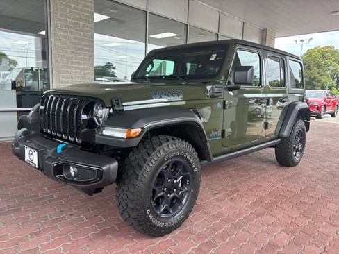 Used 2023 Jeep Wrangler Unlimited w/ Cold Weather Group AWD/4WD image 2