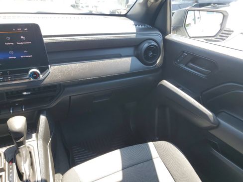 Used 2023 Chevrolet Colorado W/T w/ WT Convenience Package RWD image 33