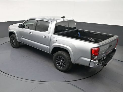 Used 2023 Toyota Tacoma SR5 RWD image 14