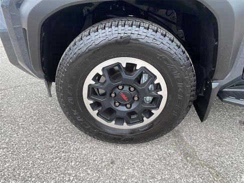 Used 2025 Toyota 4Runner TRD Off-Road image 10