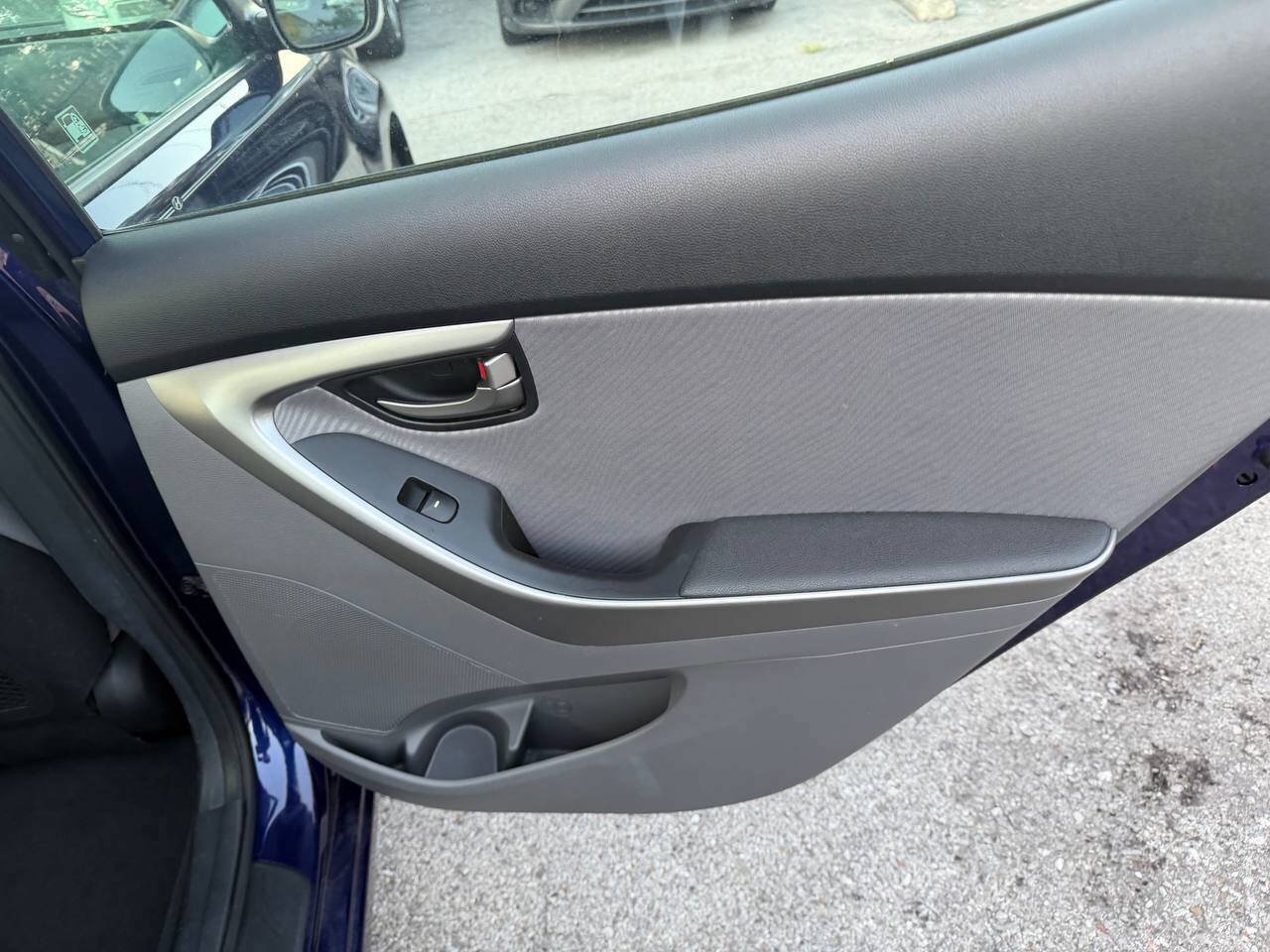 Used 2013 Hyundai Elantra GLS w/ Preferred Pkg FWD image 19