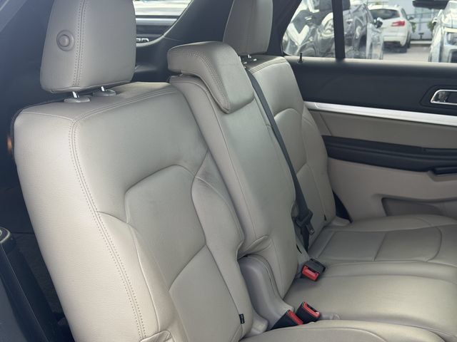 Used 2019 Ford Explorer FWD image 26
