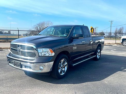 Used 2015 RAM 1500 Lone Star image 2