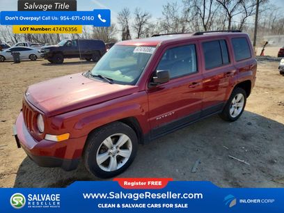 Used 2014 Jeep Patriot Latitude w/ Sun/Sound Group