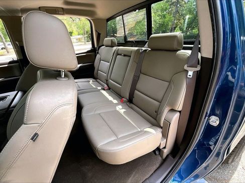 Used 2018 GMC Sierra 1500 SLT w/ Enhanced Driver Alert Package RWD image 19