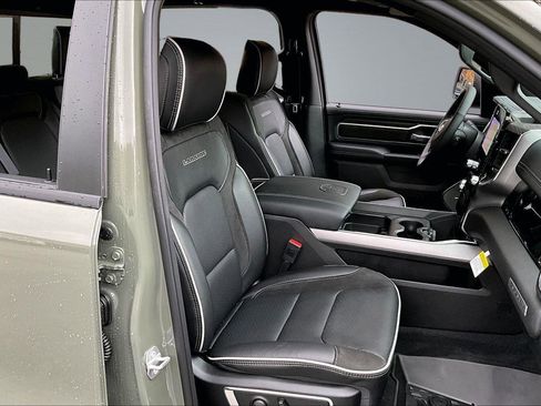 New 2026 RAM 1500 Laramie w/ Advanced Safety Group II AWD/4WD image 9