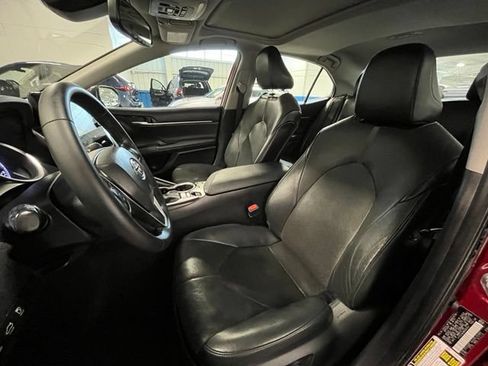Used 2021 Toyota Camry XLE w/ Navigation Upgrade Package FWD image 21