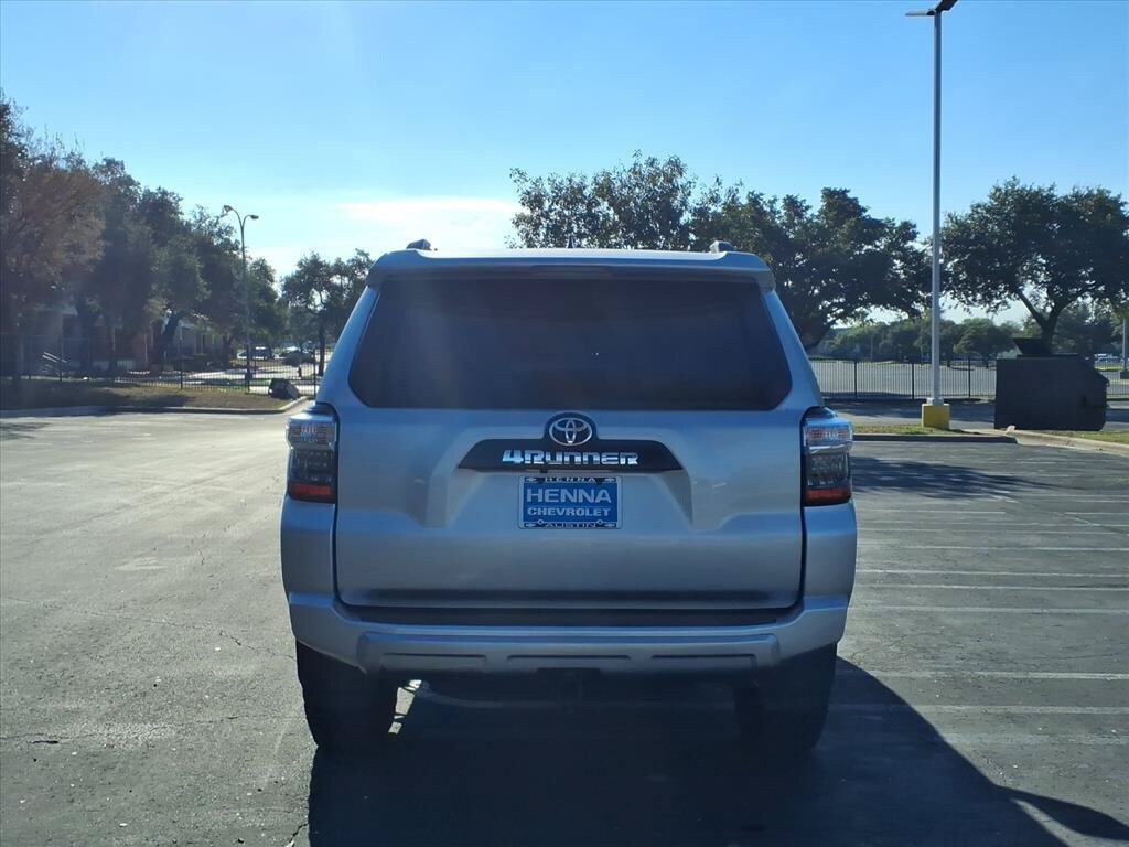 Used 2023 Toyota 4Runner TRD Off-Road AWD/4WD image 6