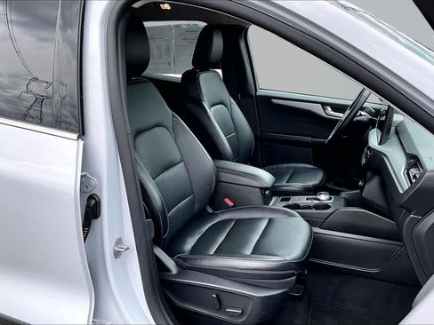 Used 2025 Ford Escape Platinum AWD/4WD image 14