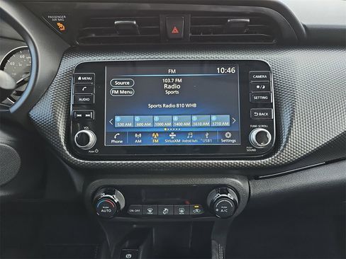 Used 2021 Nissan Kicks SV image 20