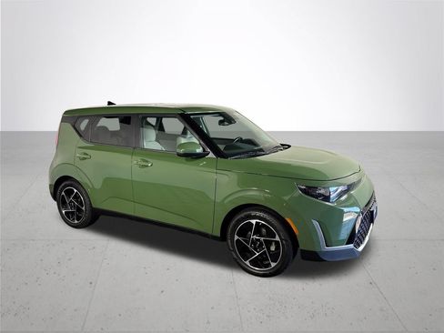 Used 2023 Kia Soul EX FWD image 4
