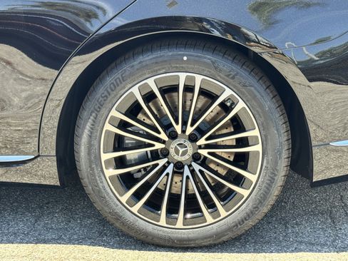 New 2025 Mercedes-Benz S 580e 4MATIC Sedan image 16