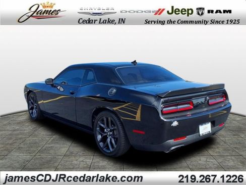 Used 2022 Dodge Challenger R/T w/ Blacktop Package image 3