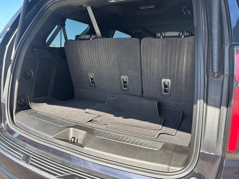 Used 2022 Chevrolet Tahoe RST w/ Luxury Package AWD/4WD image 20