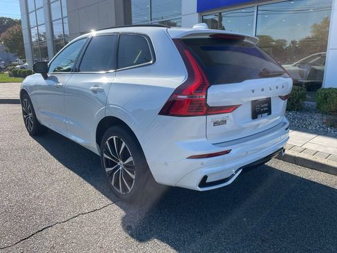 Used 2024 Volvo XC60 B5 Ultimate w/ Climate Package AWD/4WD image 3