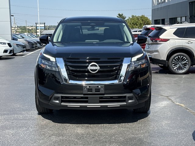 Certified 2025 Nissan Pathfinder S AWD/4WD image 12