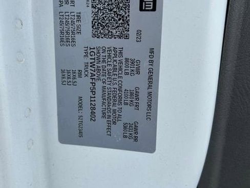 Used 2023 GMC Savana 2500 w/ Driver Convenience Package RWD image 24