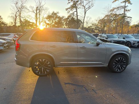 Certified 2025 Volvo XC90 B6 Plus image 17