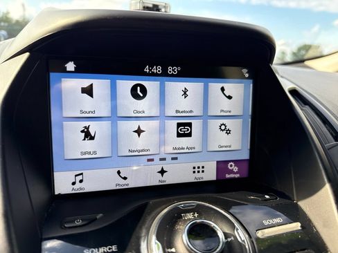 Used 2017 Ford C-MAX Energi Titanium w/ Equipment Group 501A FWD image 27
