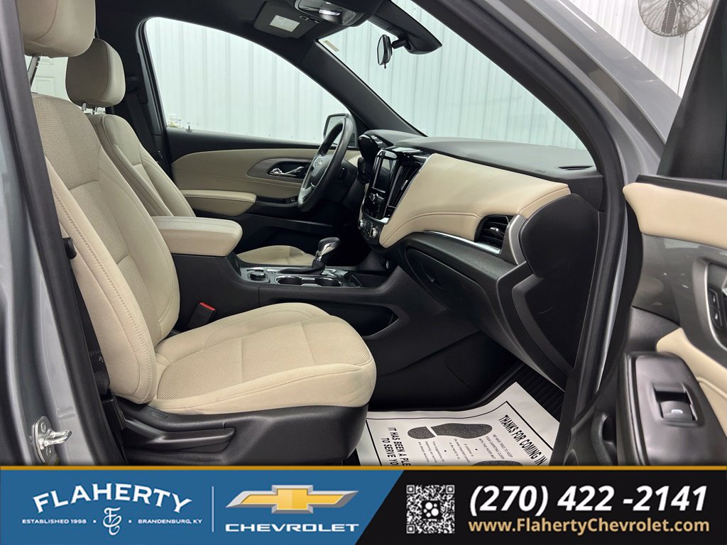 Used 2023 Chevrolet Traverse LS w/ Safety Package AWD/4WD image 15